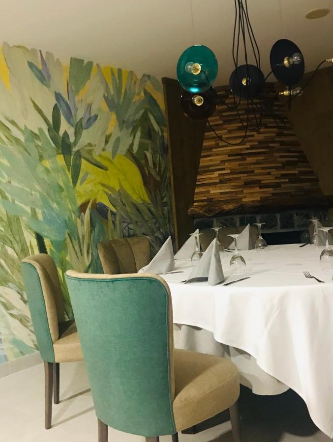 Apartamentos Blasco Tramacastilla de Tena Eksteriør billede